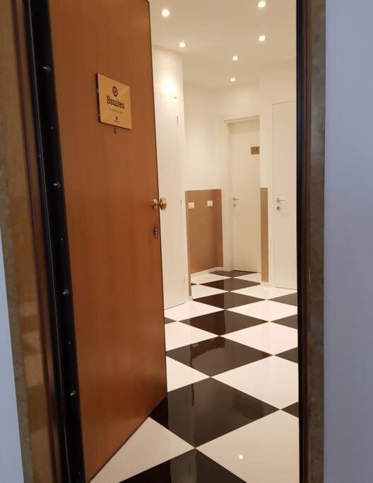 Bsuites Trieste In Centro Storico Con Wifi Padova Phòng bức ảnh
